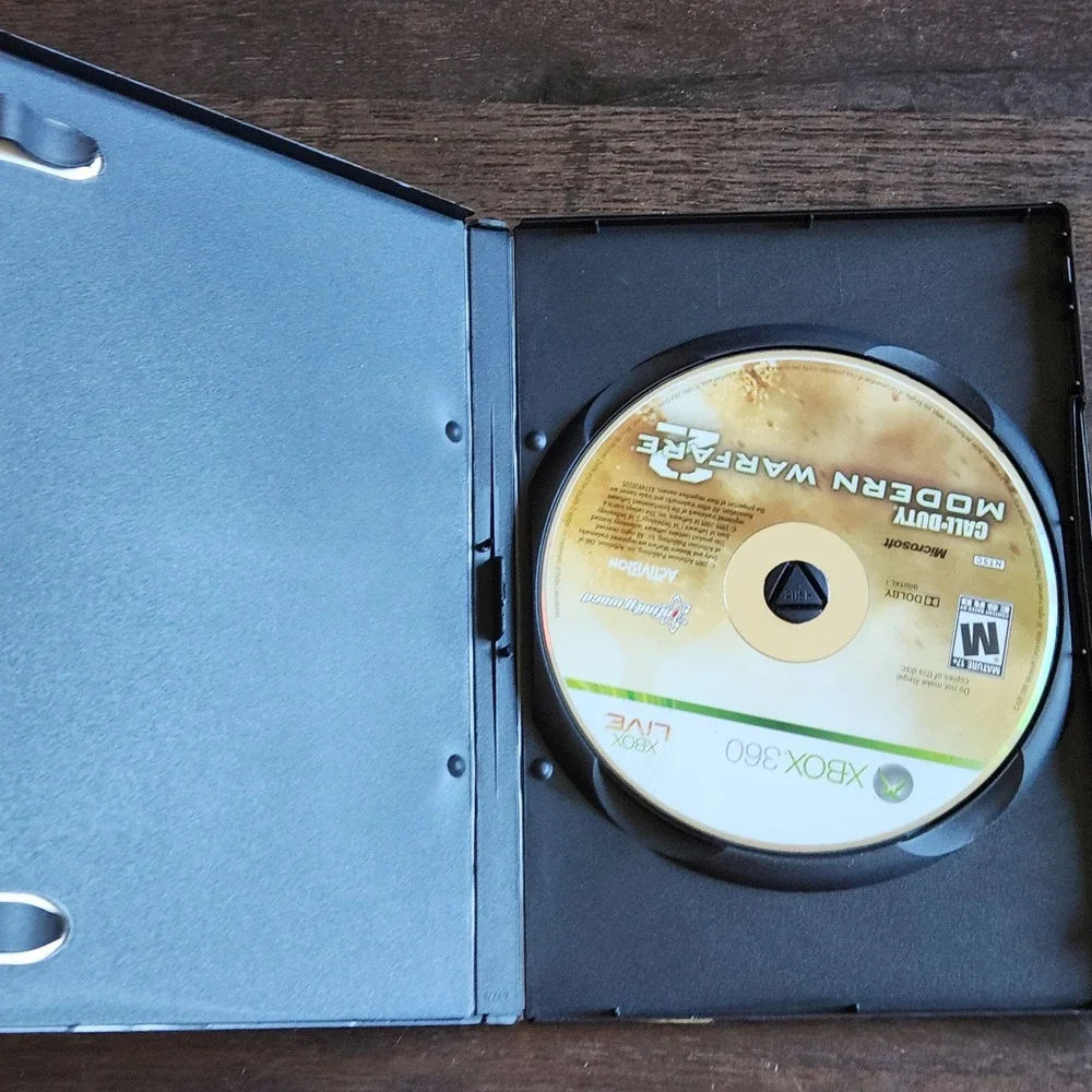 Call‎ of Duty Modern Warfare 2 Xbox 360 Video Game Activision Shooter